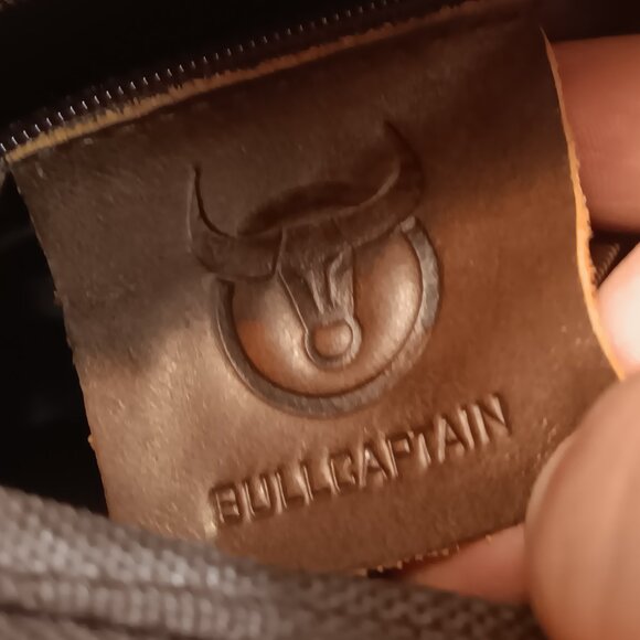 Bull Captain men's or unisex brown leather crossbody bag - Picture 15 of 16